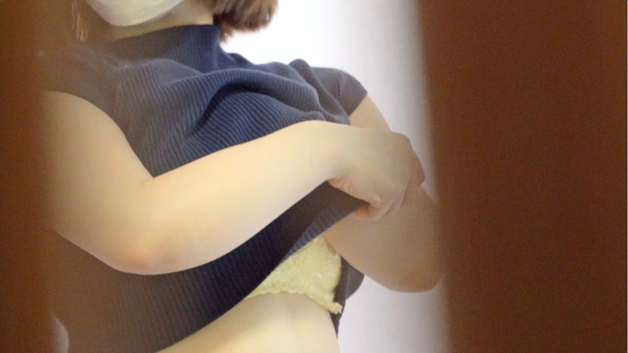 Pcolle PPV 2825026ac665d59da10「試着30 ショートヘアの巨乳美人さん...セクシーすぎるダイナマイトボディにやられました」（販売者：ちいきも） サンプル画像