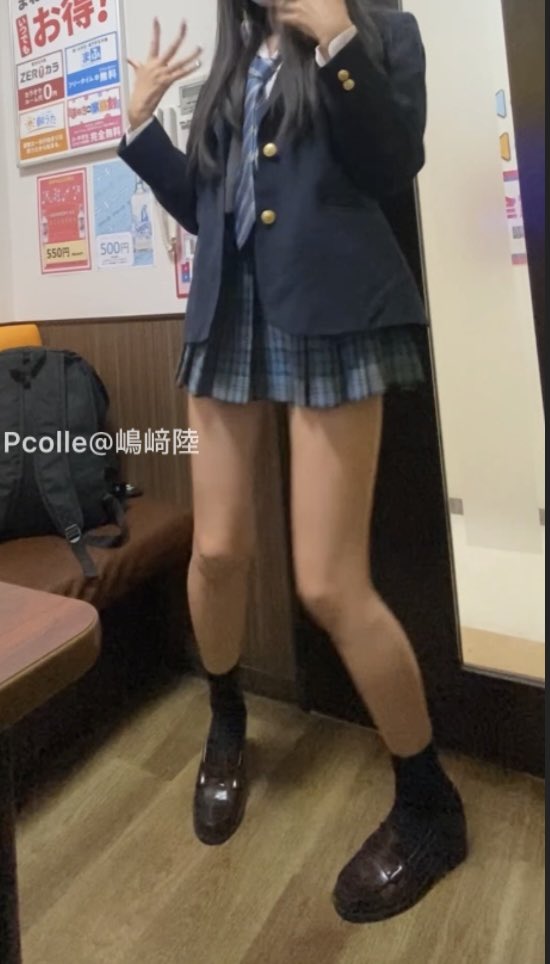 青チェカラオケ個室TikT◯kダンス撮影