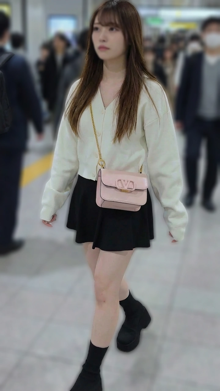 透視記録0035「都会の美形アイドル風女子を歩行中に透視」(全12名)