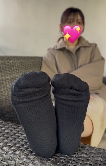 Sランク美人19歳JDさんショートブーツと黒靴下足裏＆つま先と靴下足指動かし