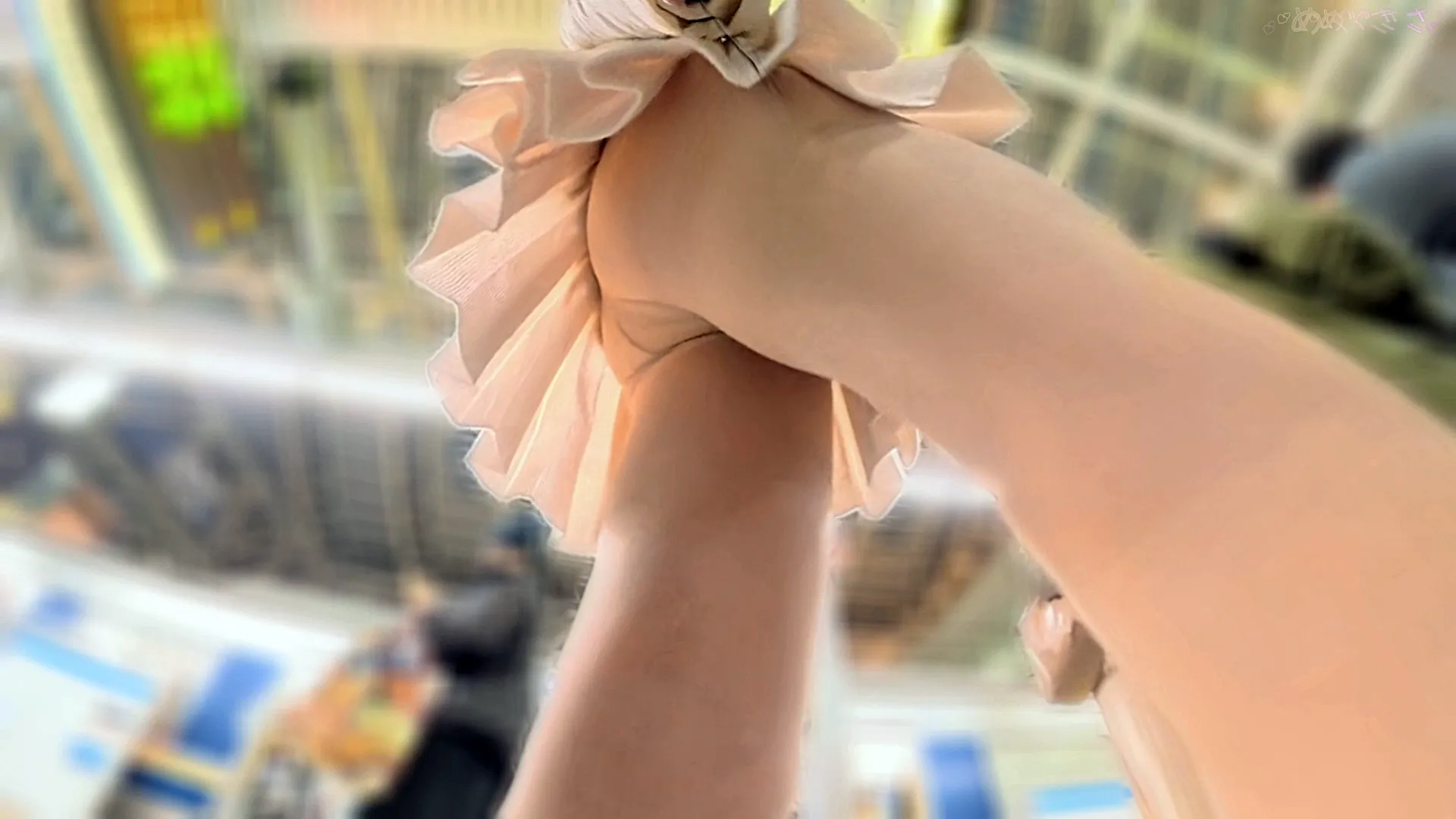 【サンプル版】満員電車の密室で、耐えきれず滲んでしまった「恥汁の痕」(前編)