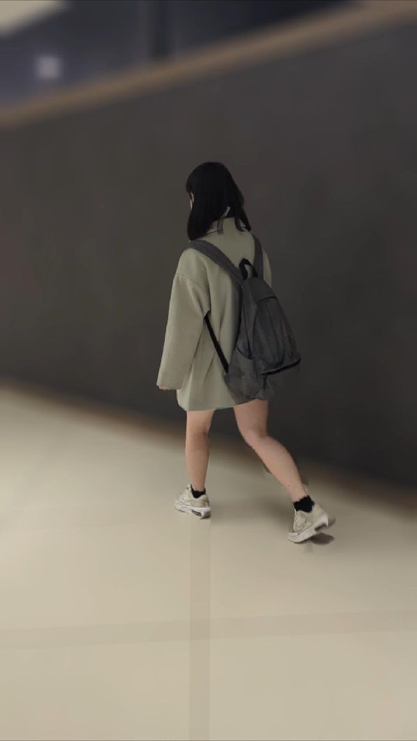 【制服女子】未公開Tバック集+水色おパンティ