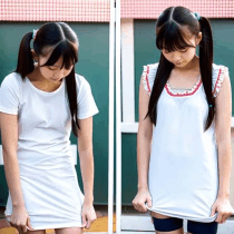 【動画】S級美少女お着替え見せつけパンチラ！