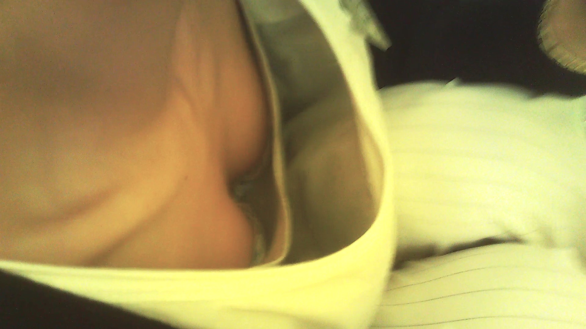 ★新作part6★前かがみ胸ちら胸チラN⑥「坂〇泉〇似?スレンダー美形店員さんのち〇びチラ♡」