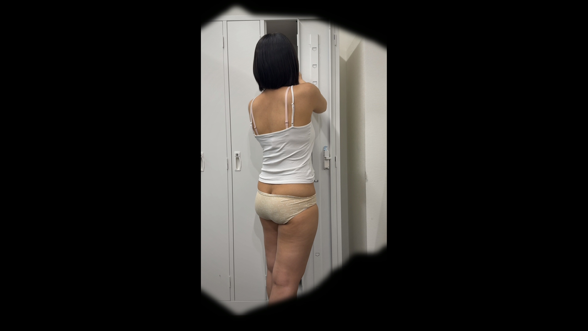 【某トレーニングジムの裏側vol.16】芋っ子JKの神乳!!スケベすぎる身体にギャップ萌えです