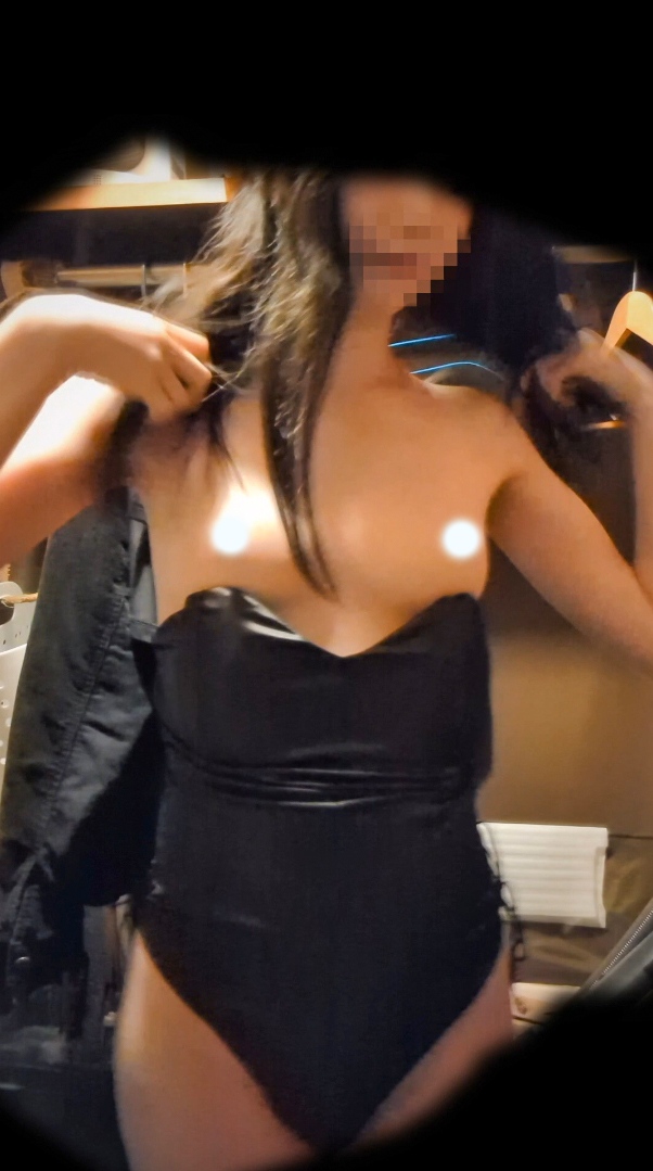 Pcolle PPV 2822676abdf500e05b3「【コンカフェ更衣室vol.22】イン〇ルエンサー級の超絶美女の丸裸激写！剛毛マ〇コが最高です、、」（販売者：色々やってるオーナー） サンプル画像