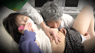 敏感すぎる人妻が老医師と研修医にセクハラされて絶頂。美巨乳舐めの背徳感マシマシ診察【素人/チカン/セクハラ/診察㊵】