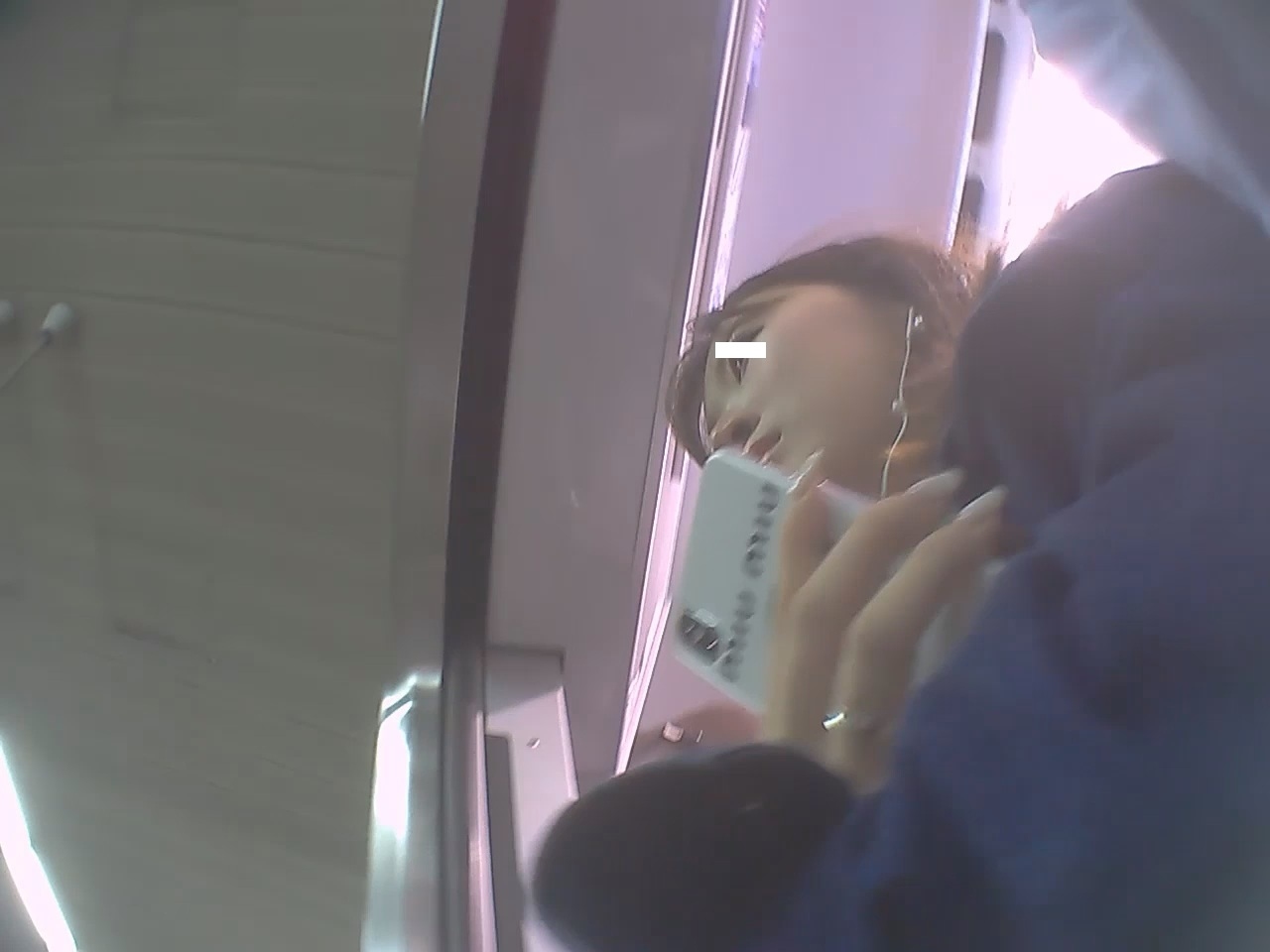 【再販】★Dogeyes★完全オリジナル159 デニムミニの浮いた裾に狙い撃ち、前下位置撮り