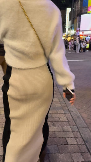 タイトスカート女子コレクションVol.43 ふっくらなヒップの華やかなタイトワンピースのお姉さん