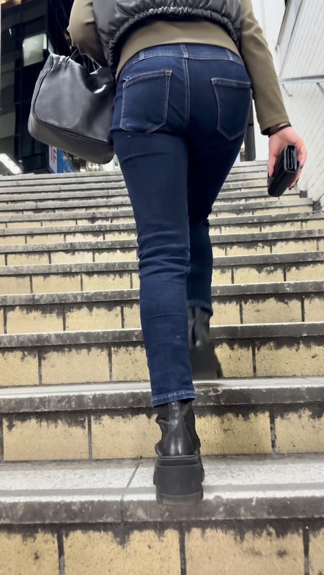 デニム女子コレクションVol.73 秋の美尻デニム女子3連発!