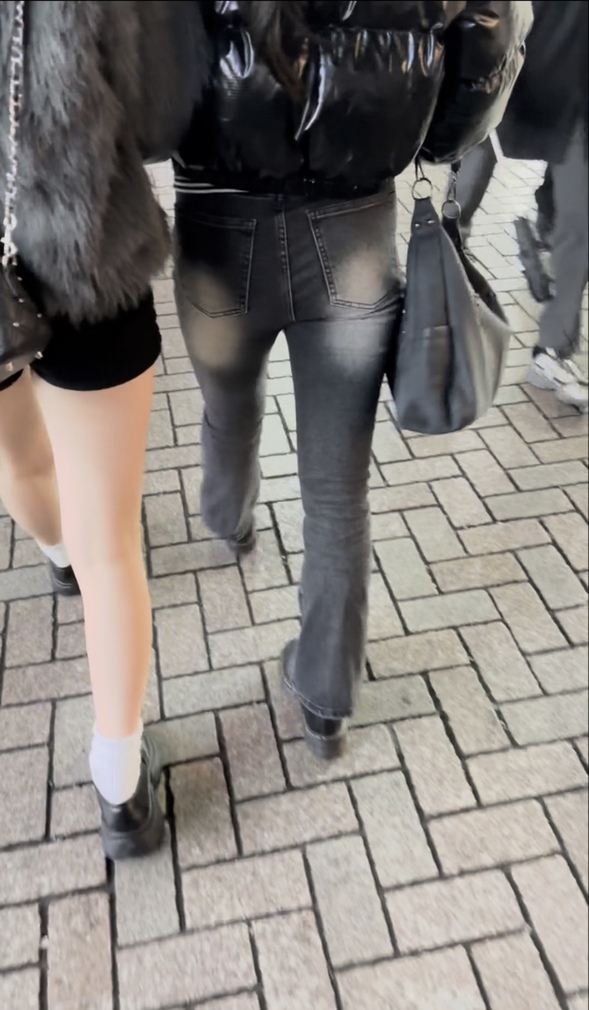 デニム女子コレクションVol.82 ショーパンとスキニーデニムのエロ尻お姉さんたち!!