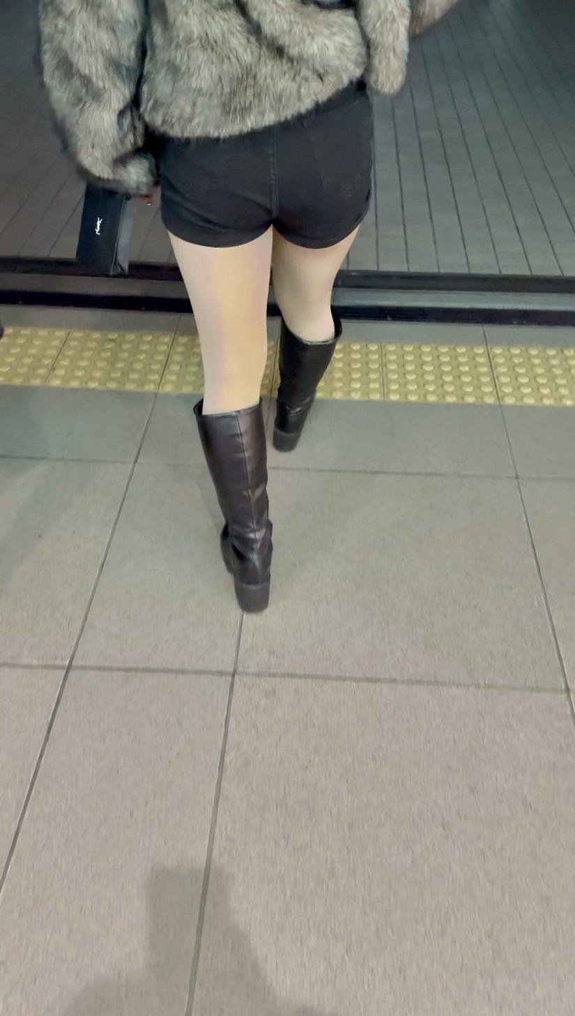 ヒップコレクションVol.32 ショーパンギャルと美デニムのお姉さん達