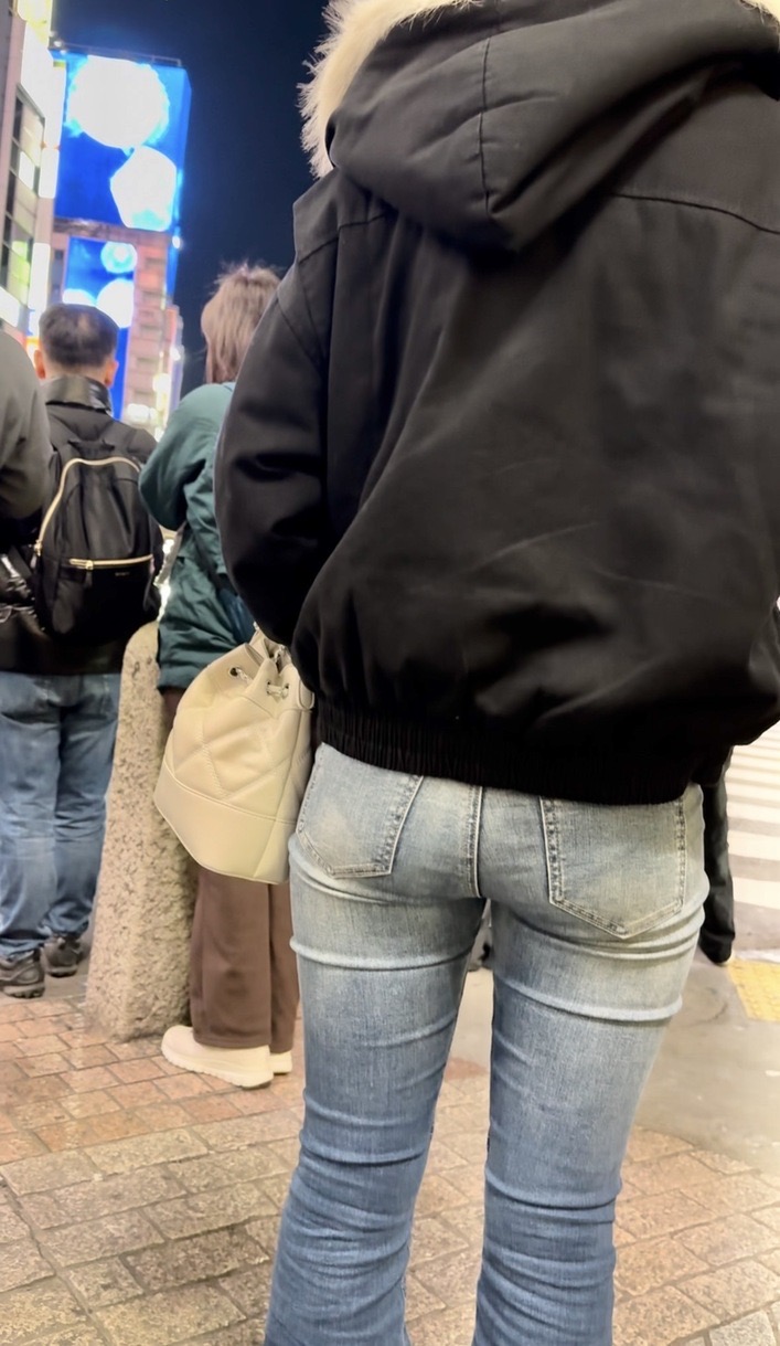 デニム女子コレクションVol.106 ムチムチデニム尻の美デニム尻のお姉さん２選！