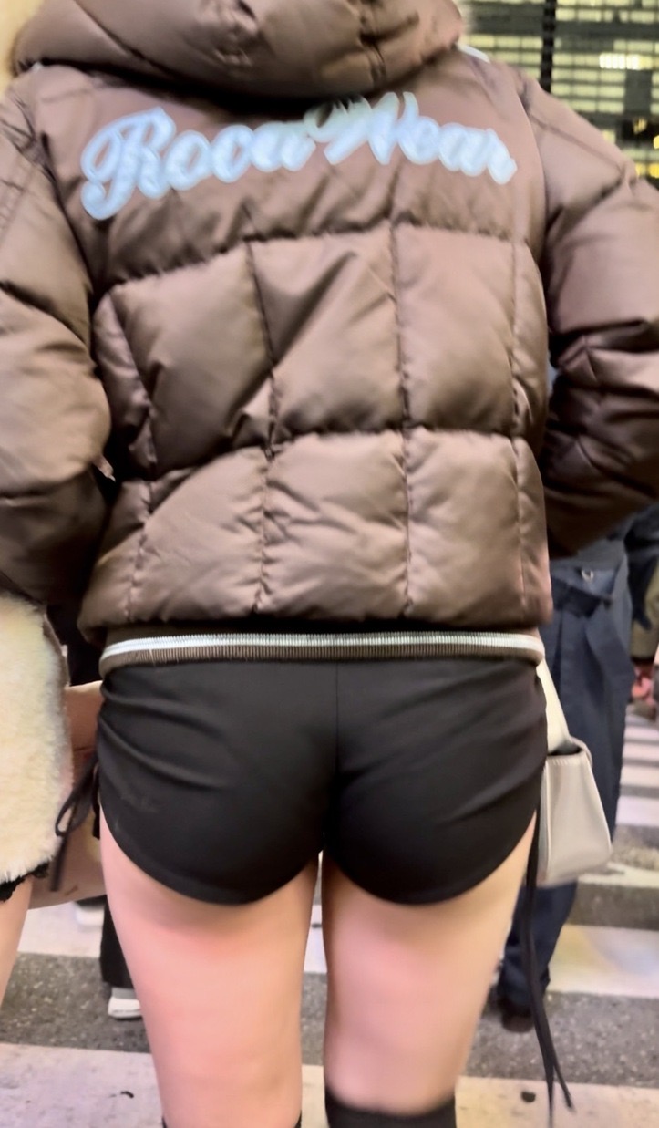 Pcolle PPV ヒップコレクションVol.55 美肌美脚素敵な食い込みの生足ショーパンJDちゃん達2選