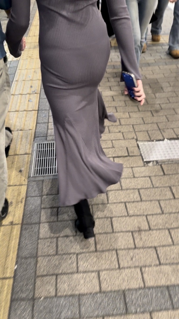 タイトスカート女子コレクションVol.55 ボディラインとパンティーラインがセクシーなエロ尻お姉さん達4連発!