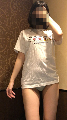 【全て未経験の未処理な剛毛ミニマム娘!!】黄ばんだパンツからハミ毛する10代