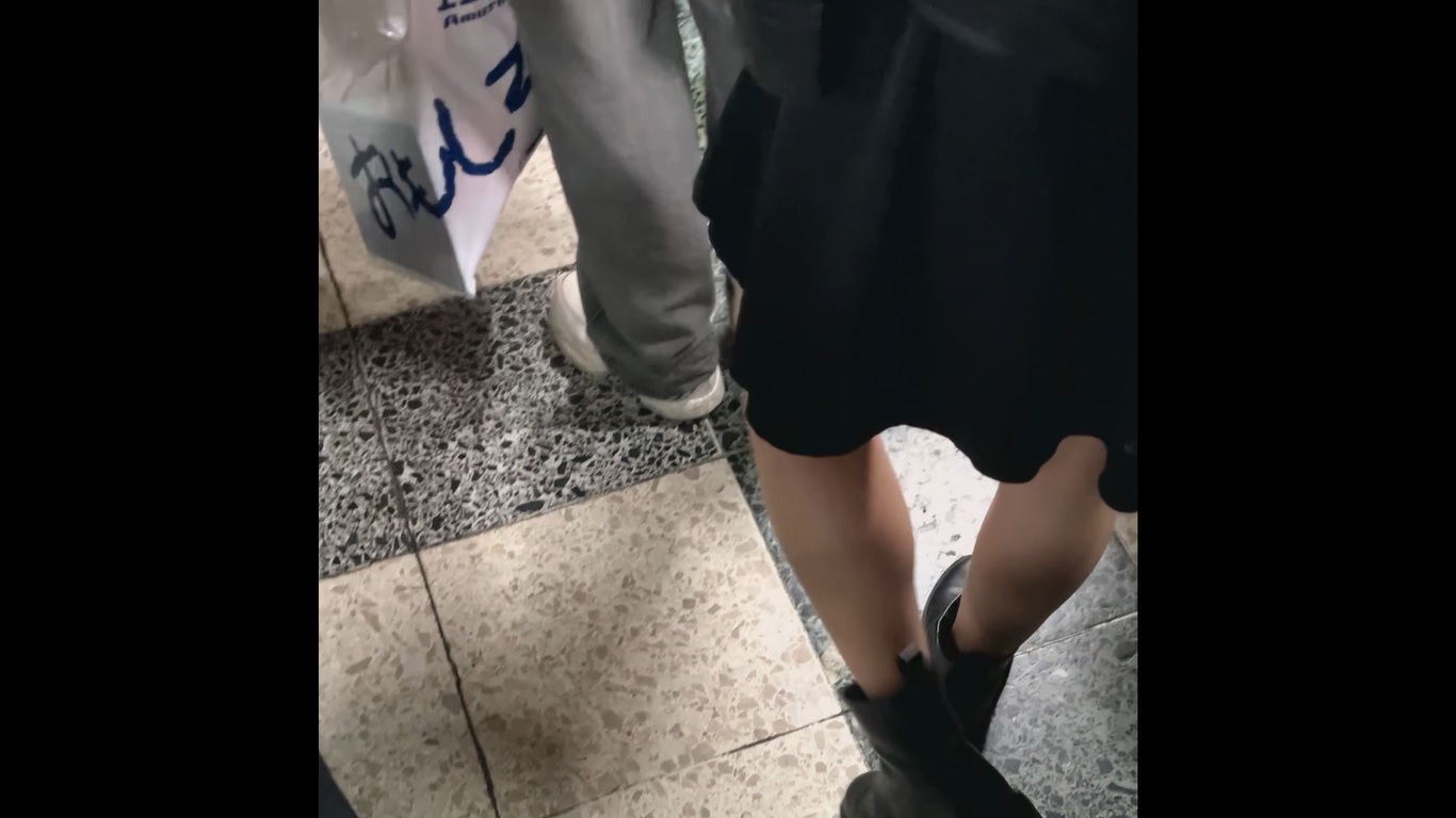 【再販】サンプル 限界リーマン決死の一撃!vol.43 春休み中の女子・プレイに震える