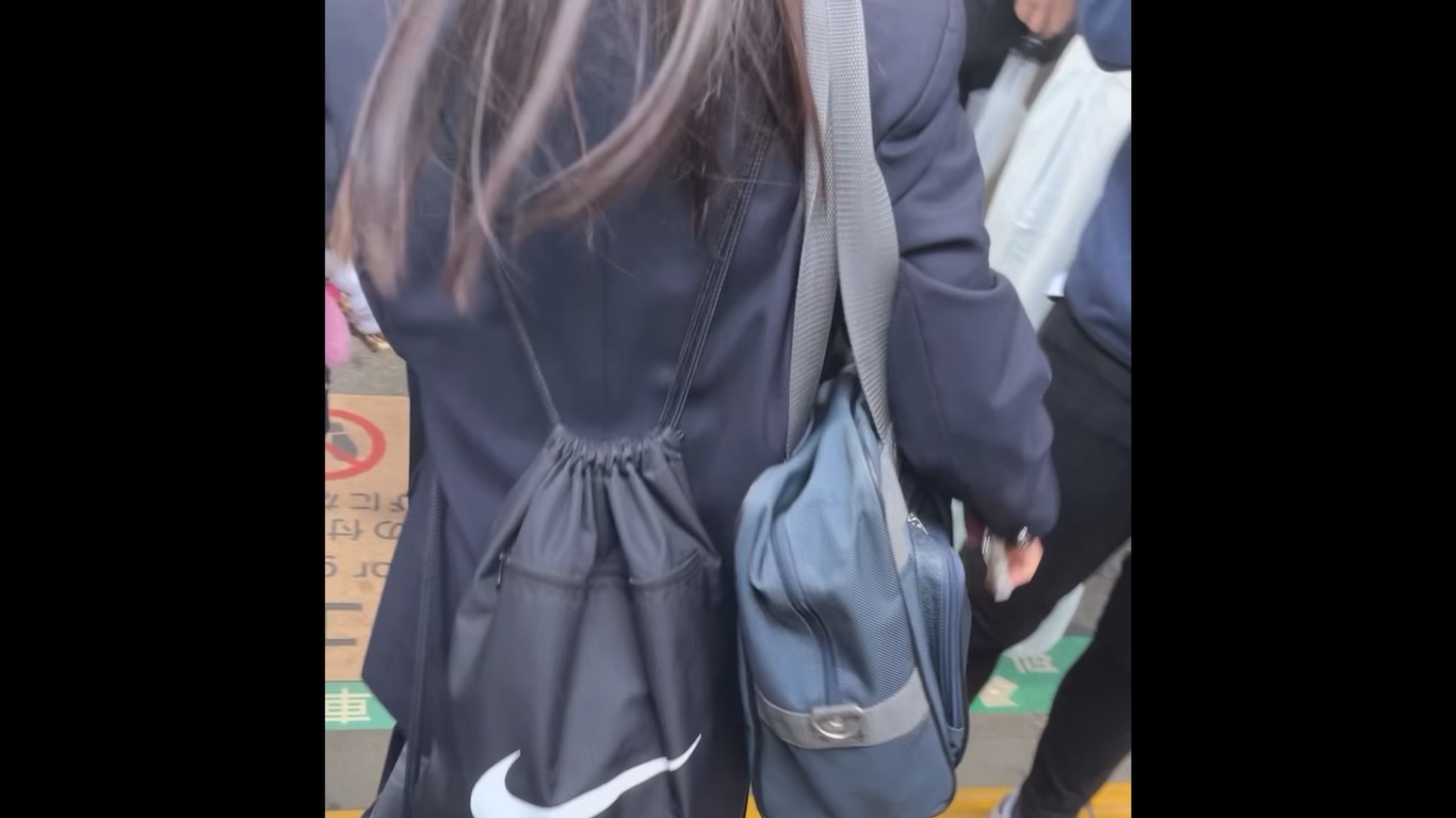 【再販】限界リーマン決死の一撃!vol.100 艶髪ポニテ・華奢な体