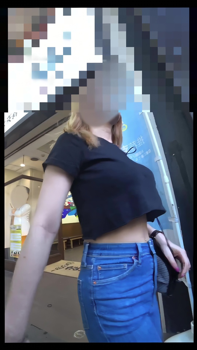 【再販】105巨乳を終始バウンドさせるお姉さん