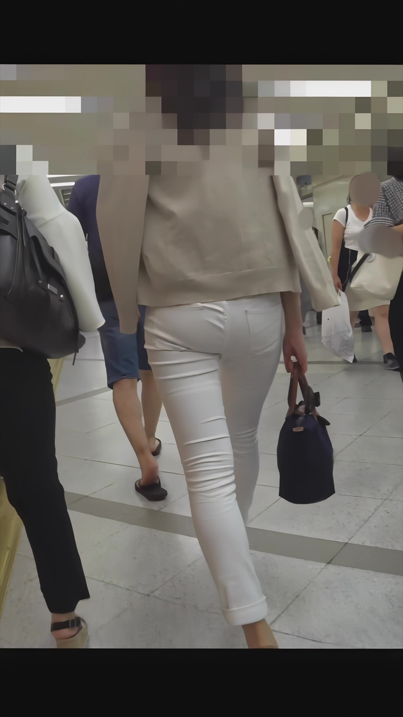 【再販】113美乳でワンピースを着こなすお姉さんとスレンダーなぴちぴち白パンお姉さん