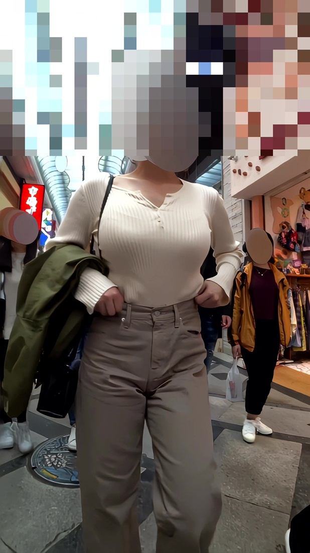 【再販】154可愛くて巨乳のお姉さんが薄いニットを着たらこうなる