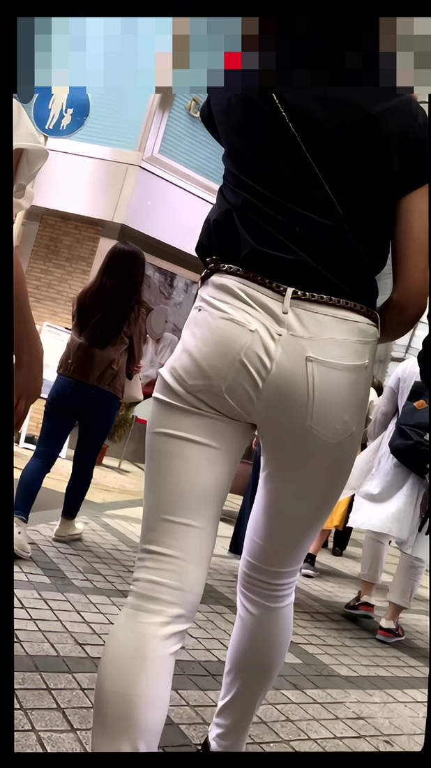 【再販】175モデルのような美女のプリ尻