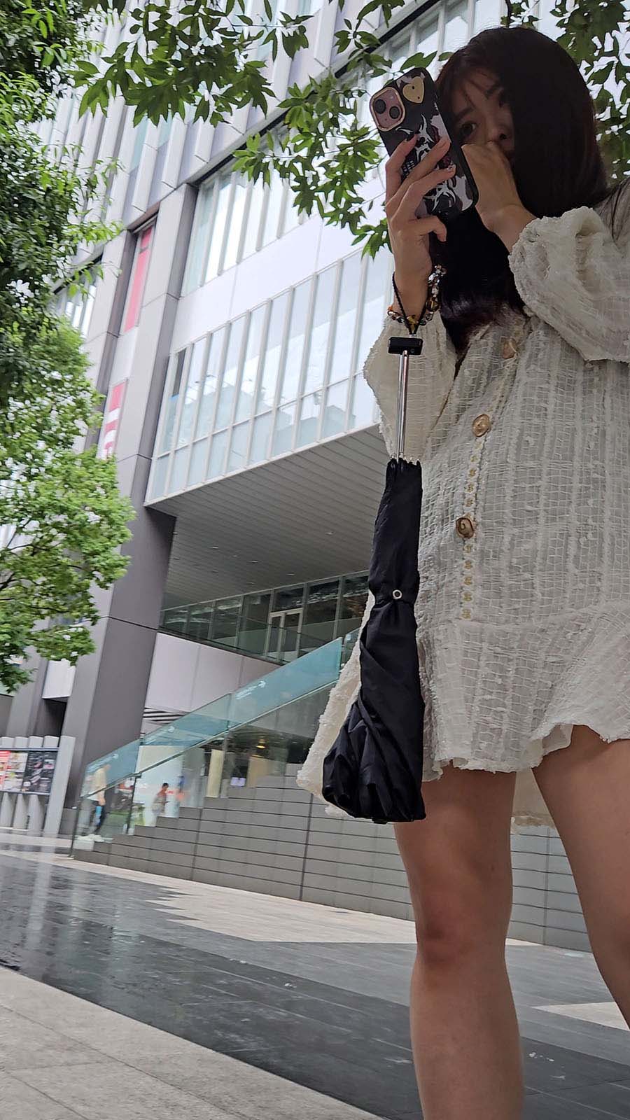 vol.6 白ワンピ逆さ撮ってみた。