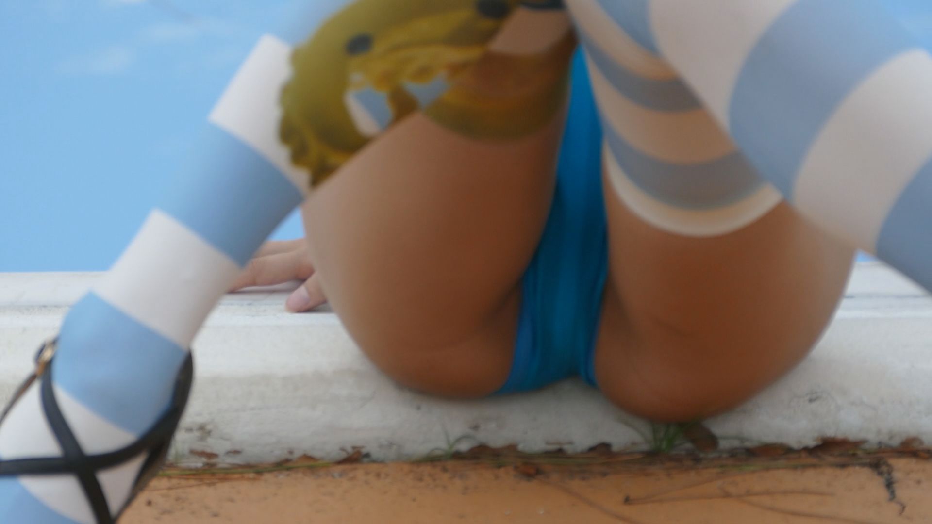 水着の食い込みがハンパありません!プールサイドに競泳水着姿のS級美女が大集合NO-5678セット