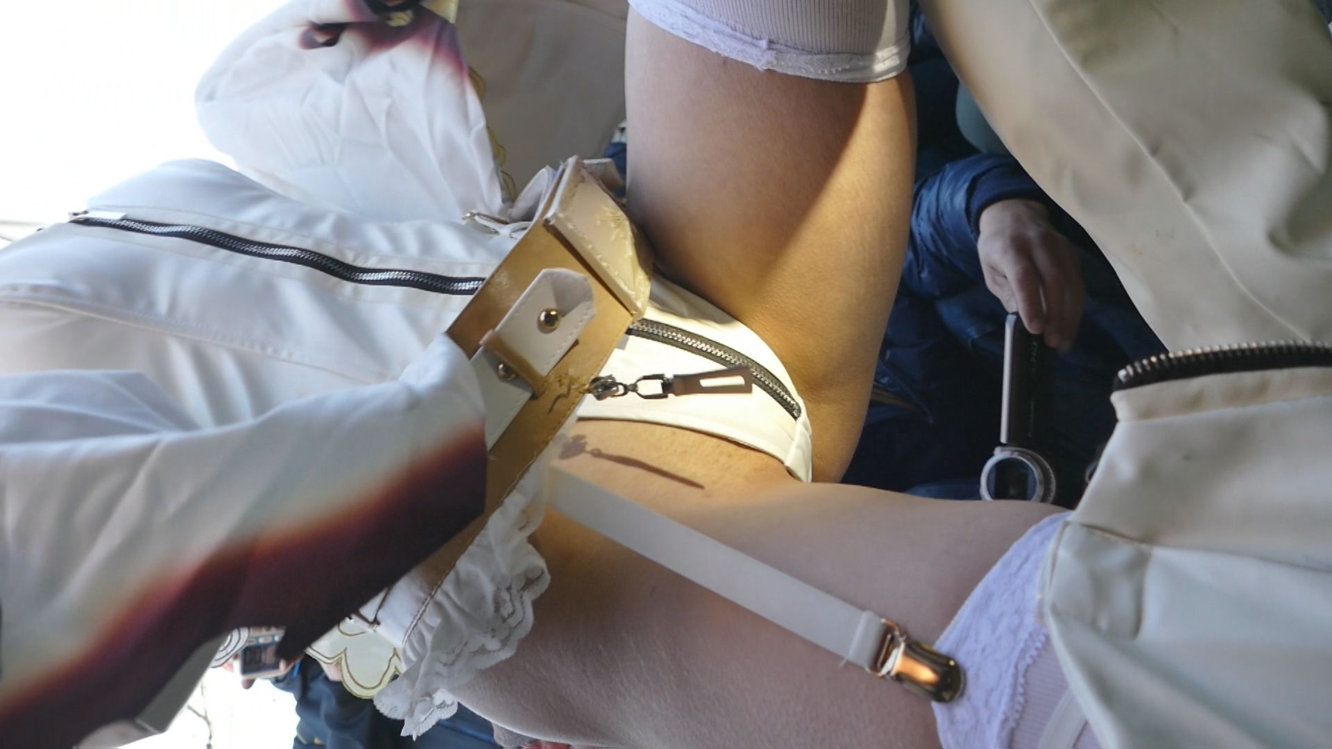 公園がコスプレ会場に!露出狂レイヤーが大集合!カメコ狂喜乱舞NO-1234セット