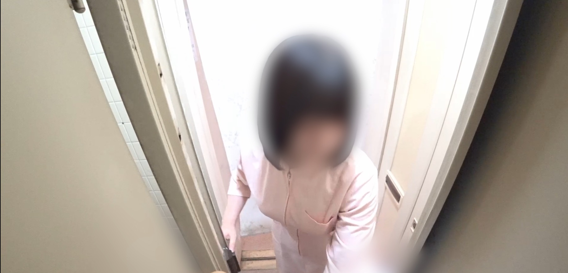 あの子の着替えをロッカールームで撮ってしまった...。