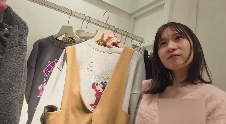 【再販】復活の着替えさせ16!強引に着替えさせ2!上司に相談して撮られる残酷時代