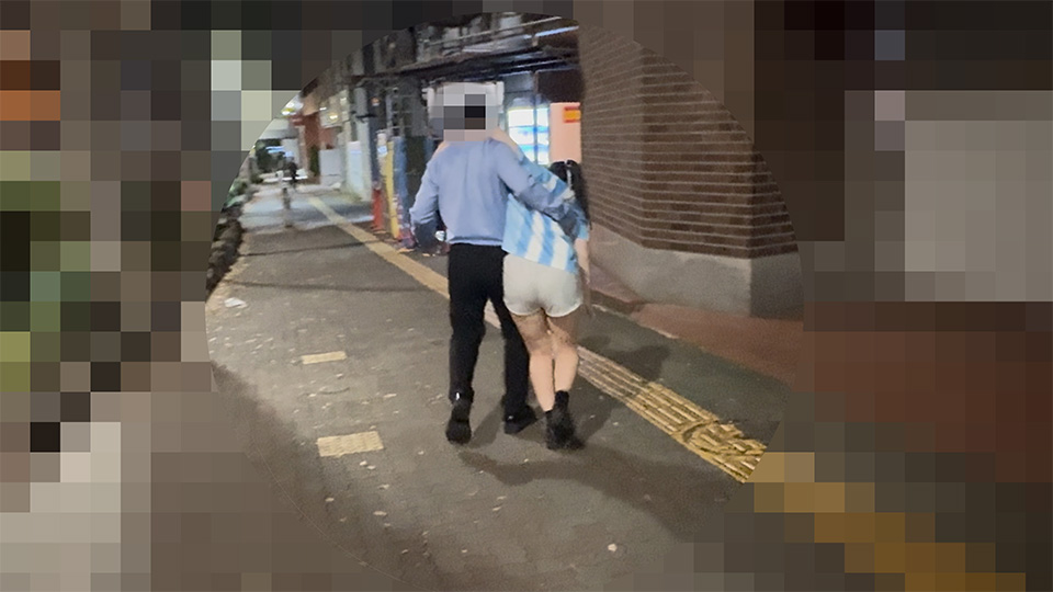 Pcolle PPV 2833146ae49b6a2747b「【File.14】スポーツバーでナンパしたユニフォーム姿のFカップ巨乳ギャルを介抱と称してホテルへ」（販売者：ヤリ逃げJAPAN） サンプル画像