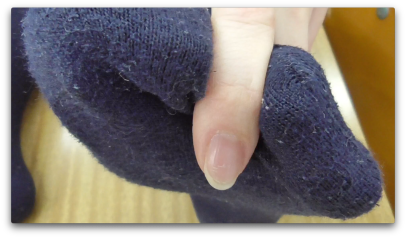 【再販】はなももフェチビデオ vol.1〜ブルマ女子 紺ハイソックス越しに自分で足裏マッサージ〜