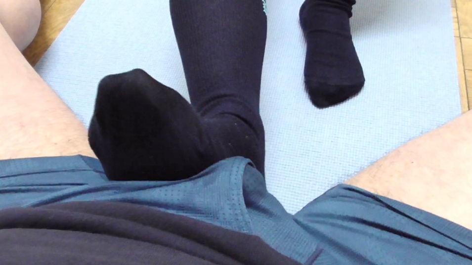 【再販】ラリクマのフェチ日記 めい vol.7 〜紺ハイソックスフェチプレイ! ディルド足コキ 匂い嗅ぎ&舐り ラストは男受け電気アンマ