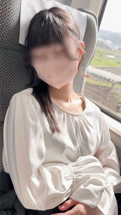 【新入社員】電車７！紐パンなのに無防備すぎるからこうなる。休憩中にほどかれおま○こ丸出し！