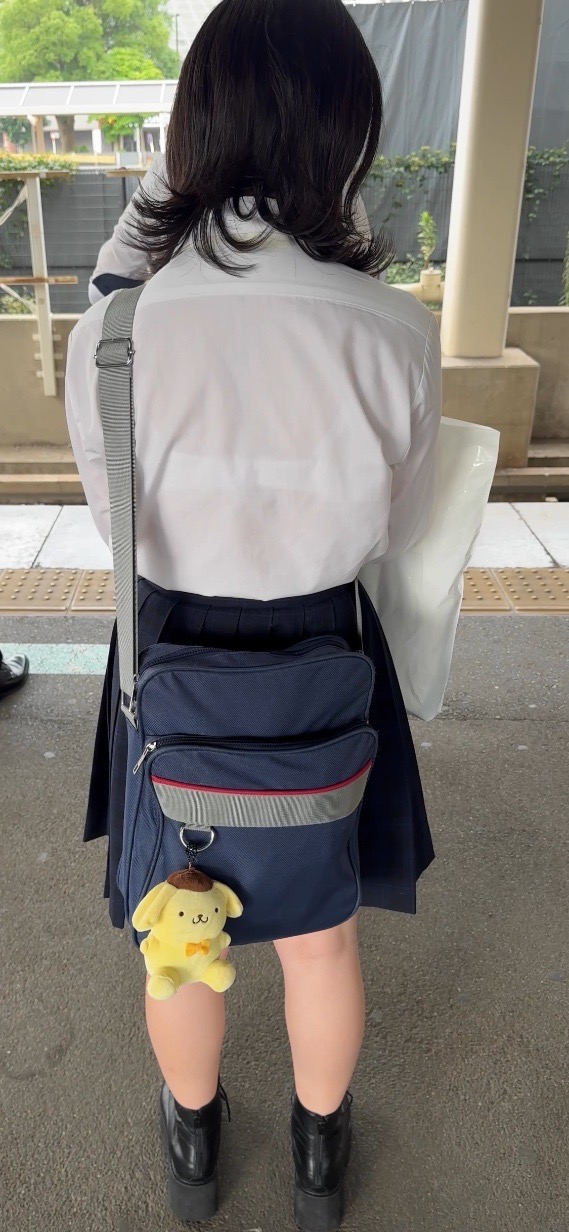 【夏の風物詩、透けブラシリーズ】#2 ブラジャーは透けてて当たり前！男子を誘うドスケベ制服女子