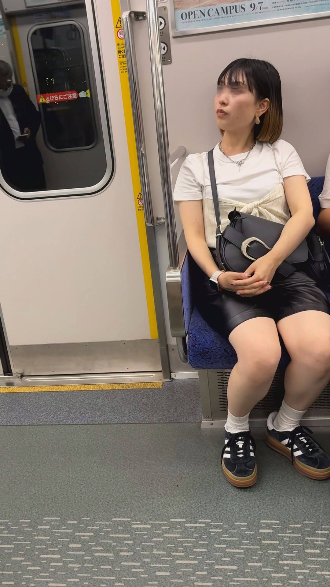 おっぱいの膨らみフェチ