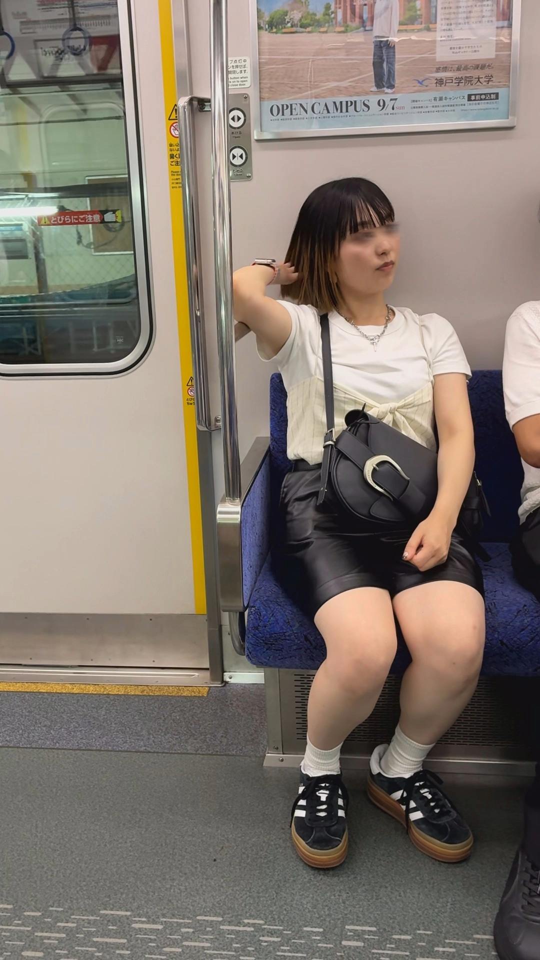 おっぱいの膨らみフェチ