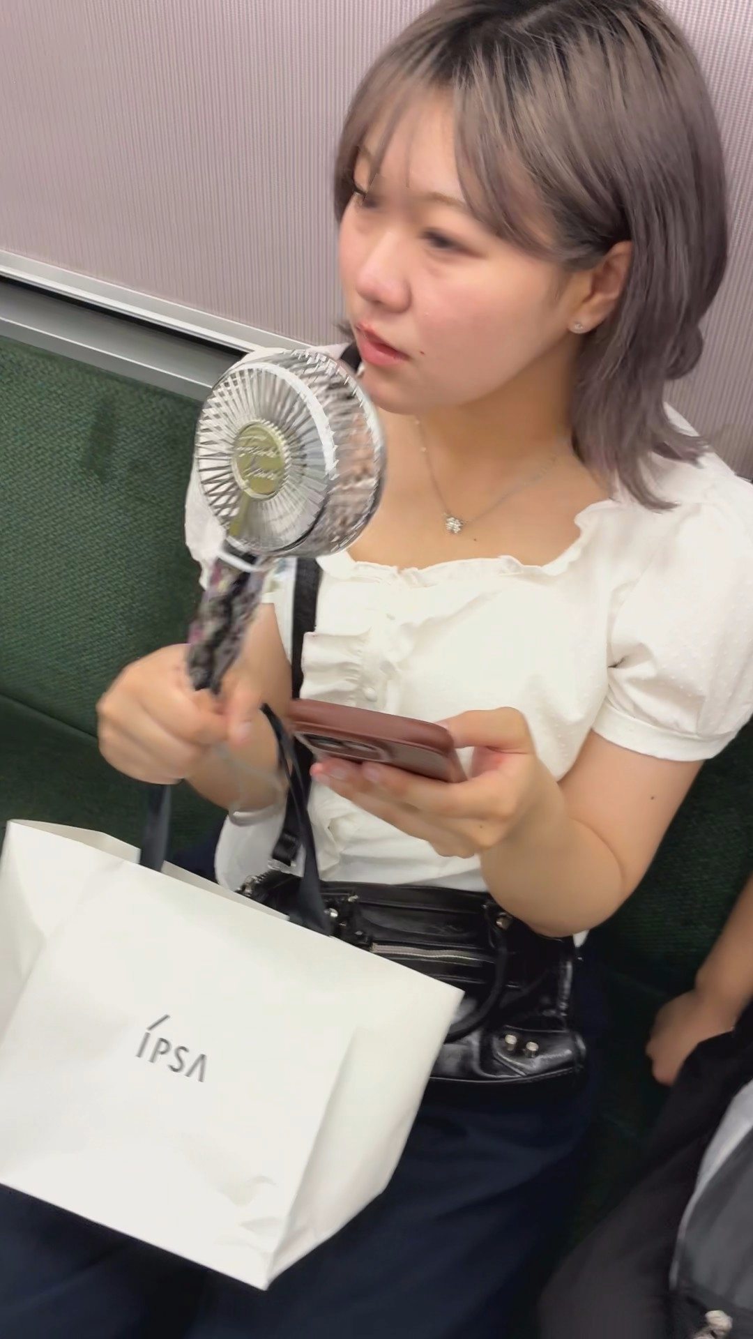 おっぱいの膨らみフェチ