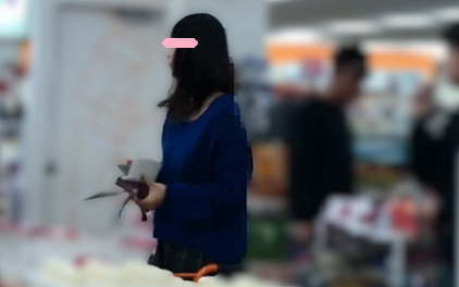 【再販】綺麗な制服OLのスカートの中20~情熱のショッキングピンクp対シンプル縞々p