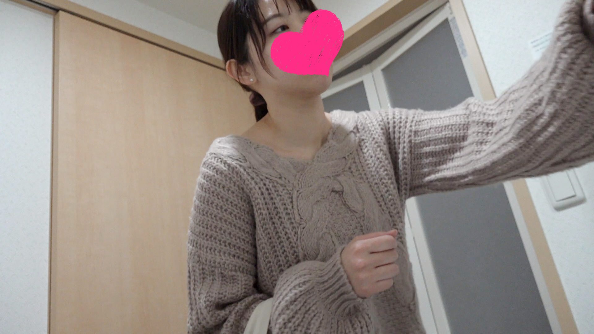 【民泊着替え】美ボディ!エステサロンお姉さん/新婚夫婦の若奥様♡/124人目・248人目