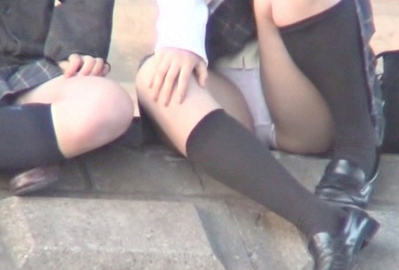 【再販】美女J○2人組 純白 長編パンチラ  17分超え