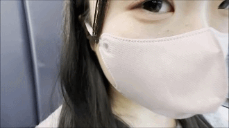 電車お触り40 ギュッと抱きしめたくなるくらい可愛い小動物系の美女。意外にも豊満なおっぱいをモミモミしまくりました。