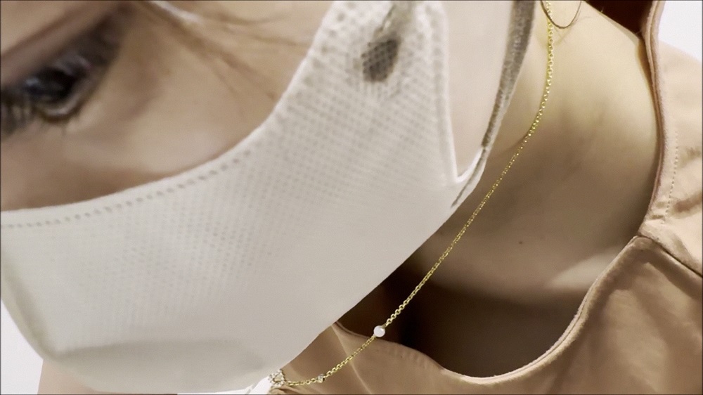 店員チラ☆きたーーー!!お顔もスタイルもS級!!はちきれんばかりの巨乳を思う存分いただきました泣