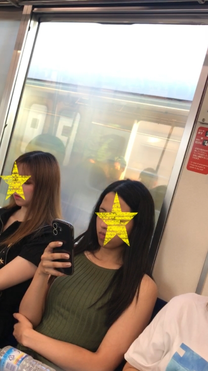 巨乳タンクトップハーフ美女至近距離ﾛｯｸｵﾝ！