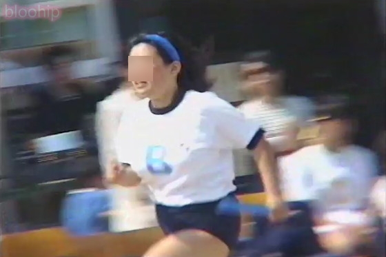 B20:超絶美少女の顔とお尻をバッチリ記録!