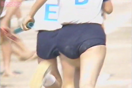 B20:超絶美少女の顔とお尻をバッチリ記録!