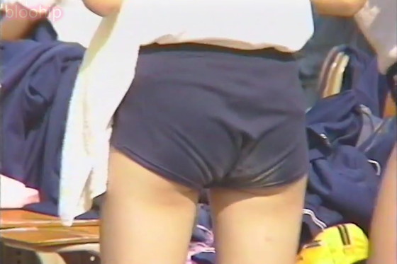 B20:超絶美少女の顔とお尻をバッチリ記録!