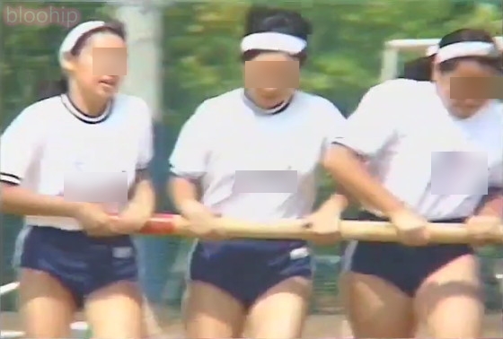 B30:綱引き女子達のお尻と太ももを堪能★