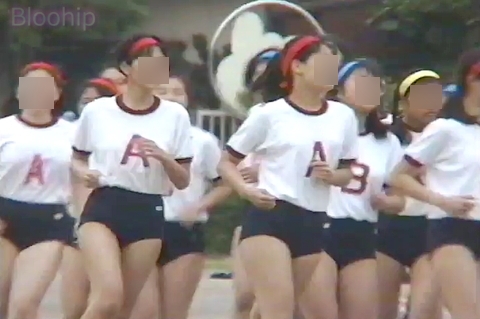 【再販】S2-04(B10~11)紺ブルマー・胸の大きさがわかる水色体操服・棒引き・大きなヒップ・食い込み【30%OFF】